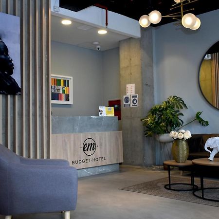 Em Hotel Corferias Embajada Americana ボゴタ エクステリア 写真