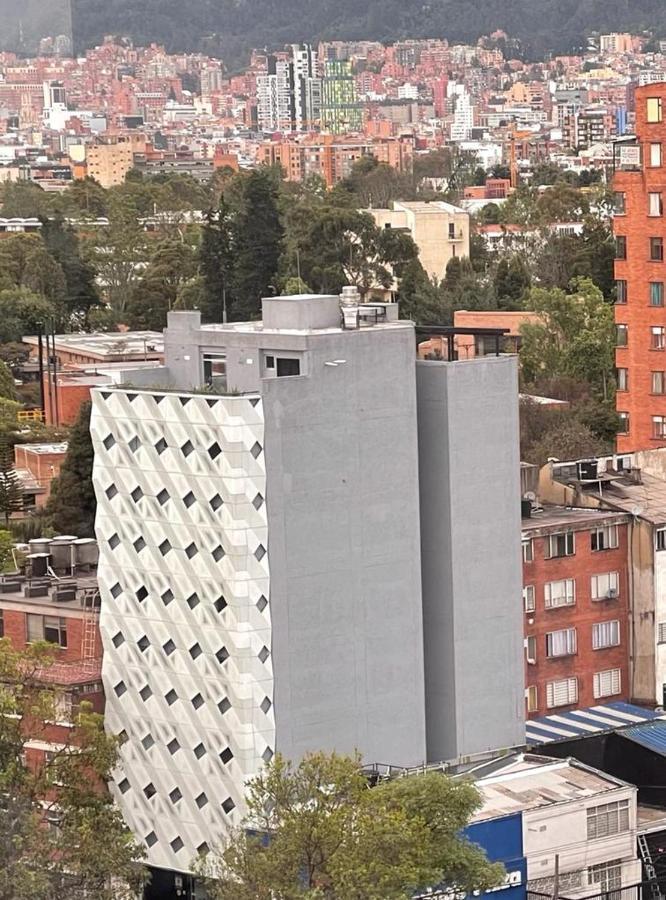 Em Hotel Corferias Embajada Americana ボゴタ エクステリア 写真