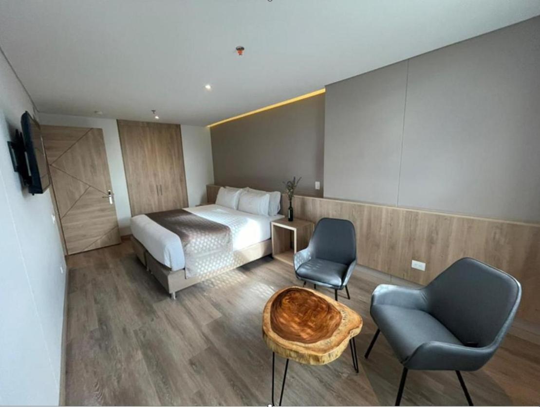 Em Hotel Corferias Embajada Americana ボゴタ エクステリア 写真